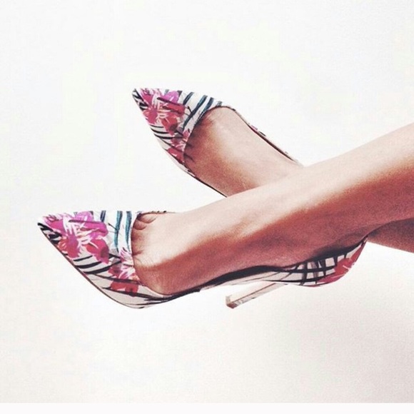 Ivanka Trump Shoes - Ivanka Trump Floral Pointed-Toe Heels